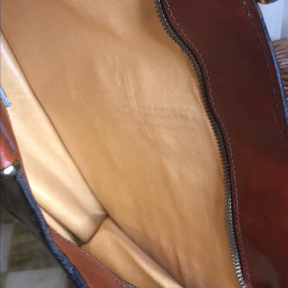 Vintage LILIANA Leather Handbag with gold accents